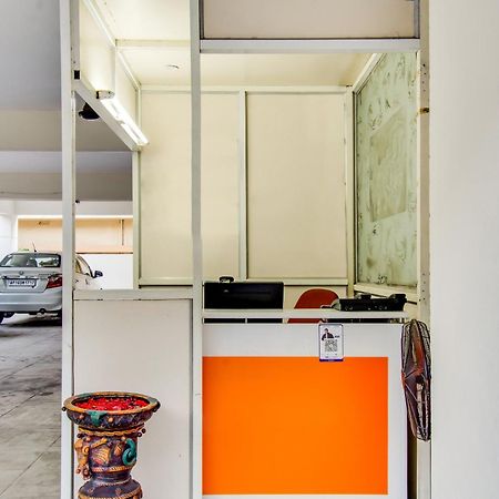 Oyo Akshaya Inn Vijayawāda Exteriér fotografie