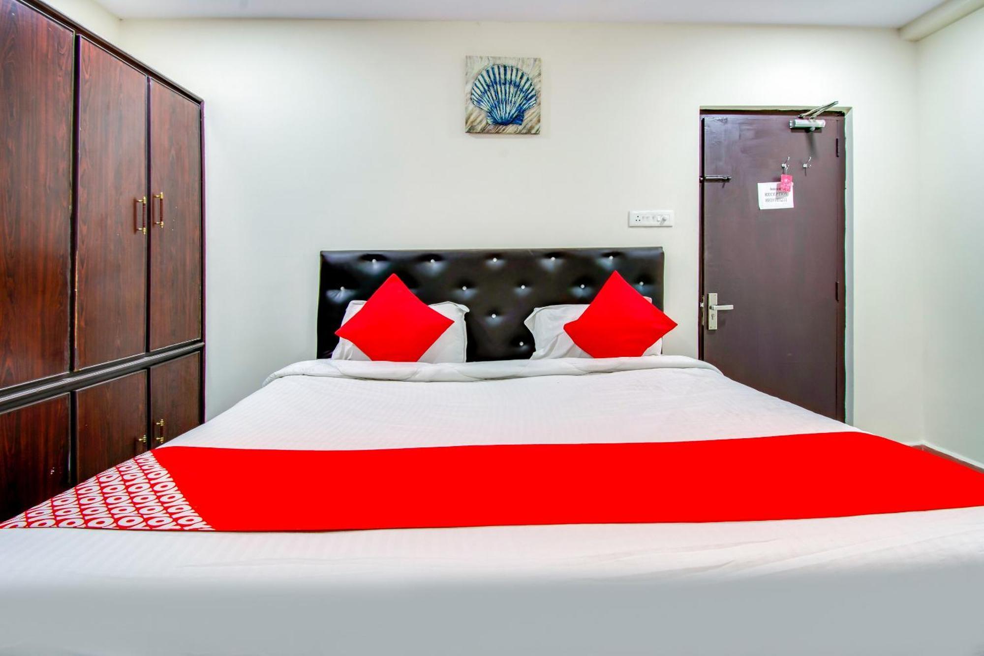 Oyo Akshaya Inn Vijayawāda Exteriér fotografie