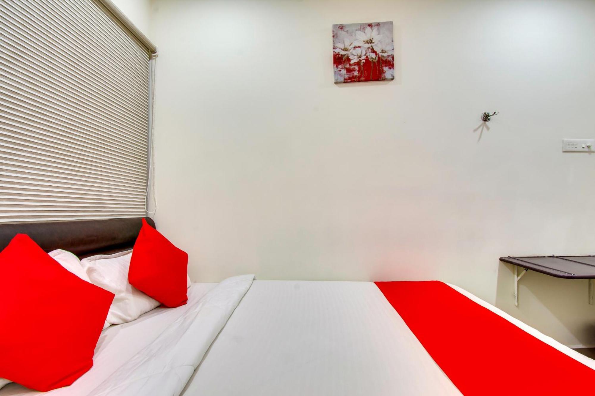 Oyo Akshaya Inn Vijayawāda Exteriér fotografie