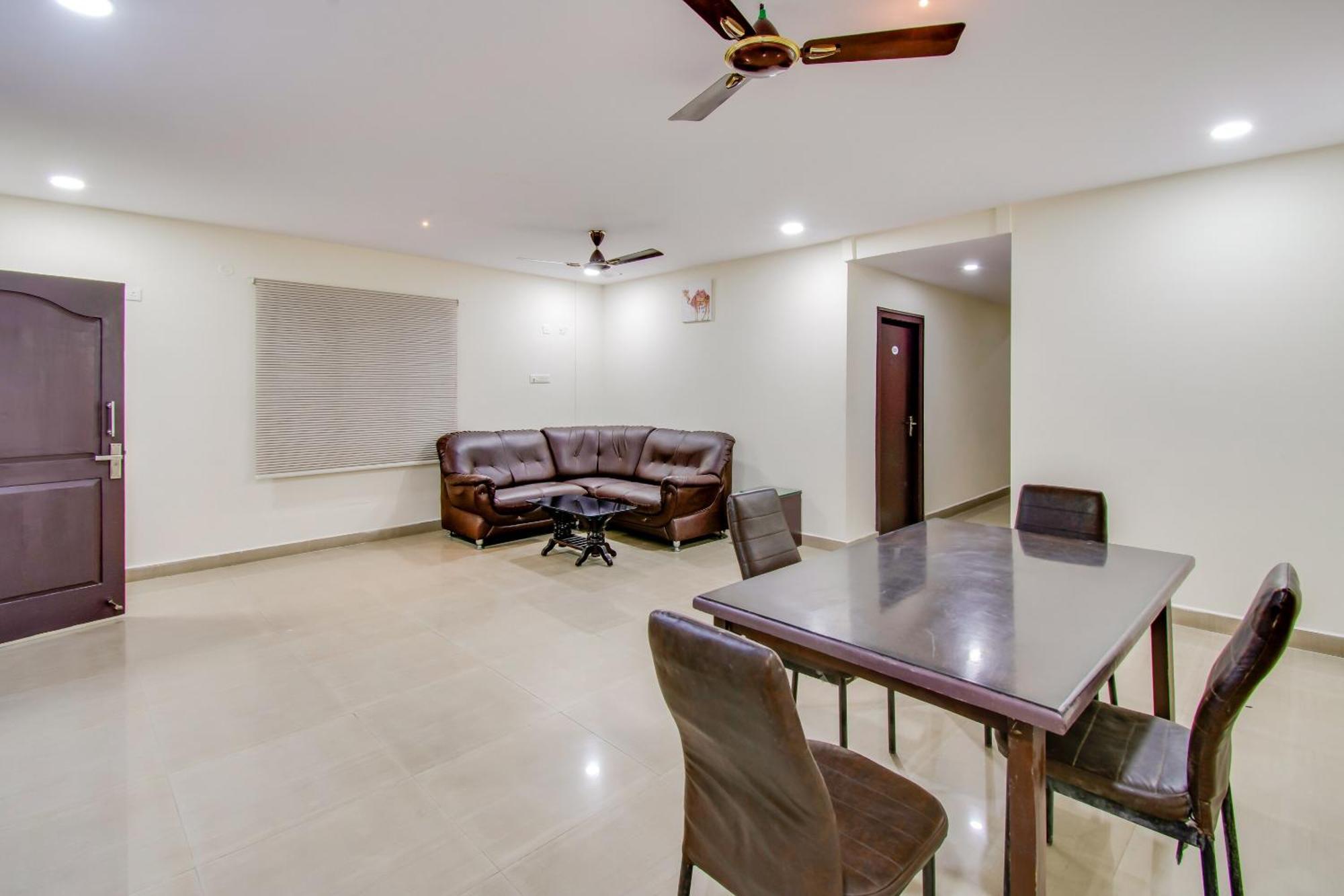 Oyo Akshaya Inn Vijayawāda Exteriér fotografie