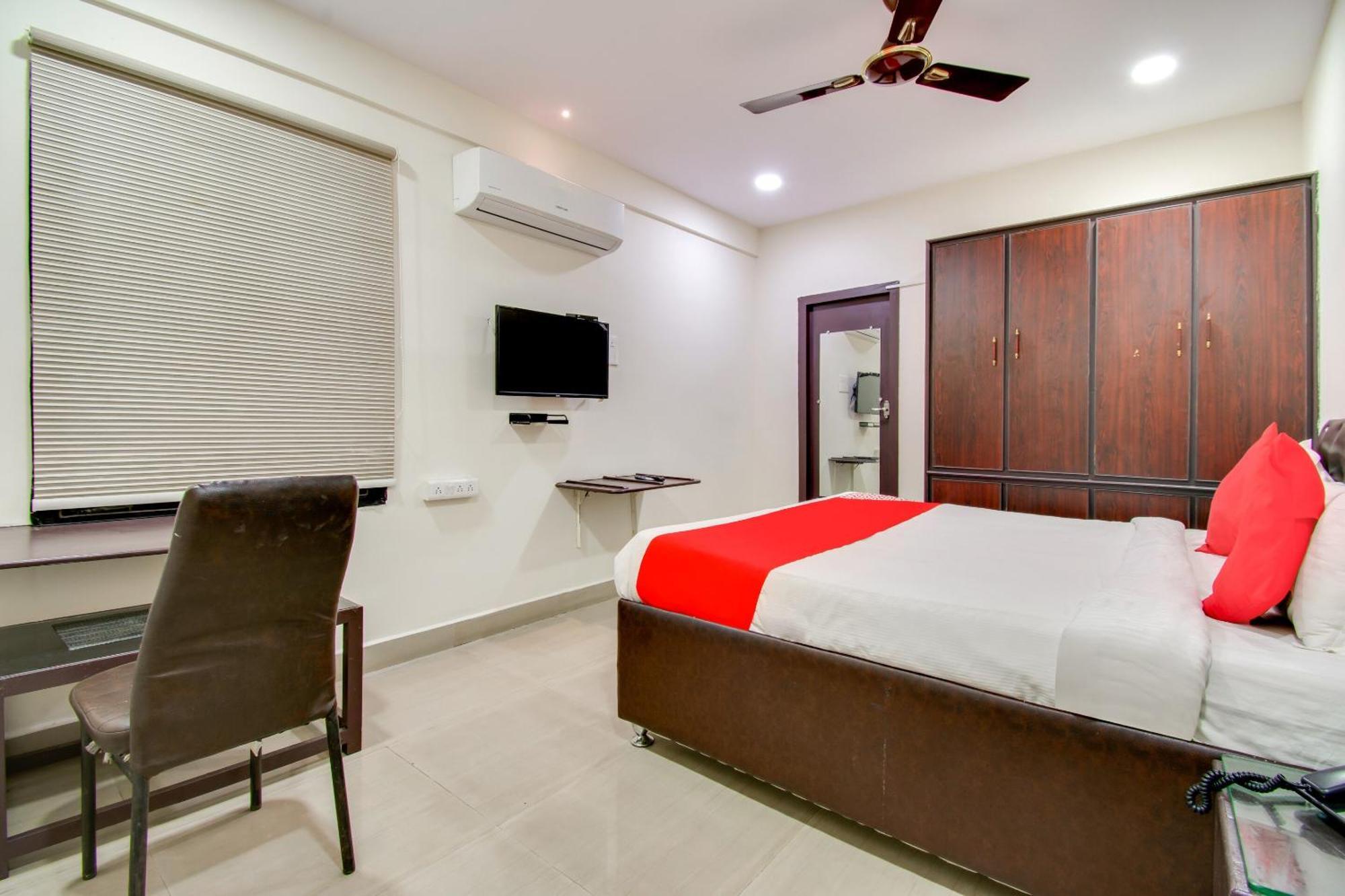 Oyo Akshaya Inn Vijayawāda Exteriér fotografie