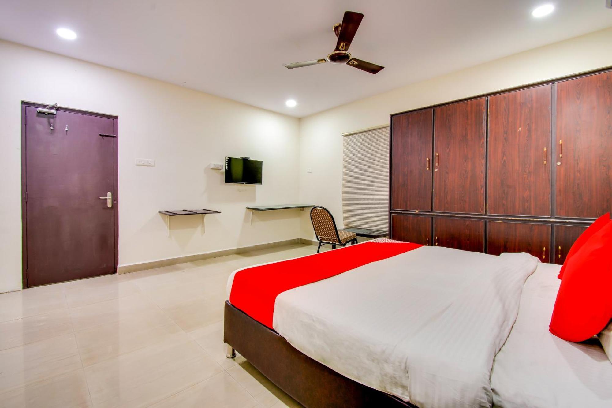 Oyo Akshaya Inn Vijayawāda Exteriér fotografie