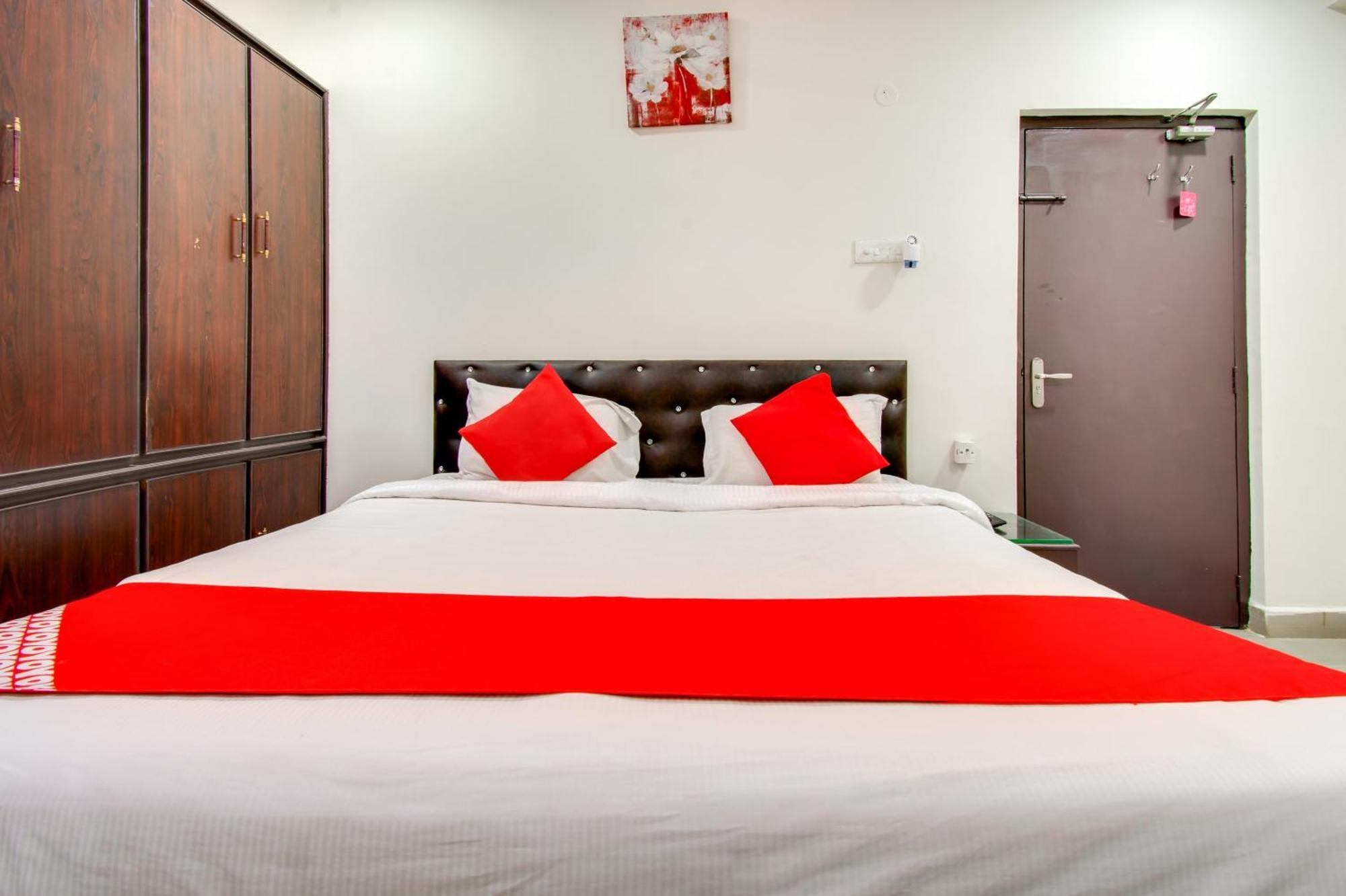 Oyo Akshaya Inn Vijayawāda Exteriér fotografie