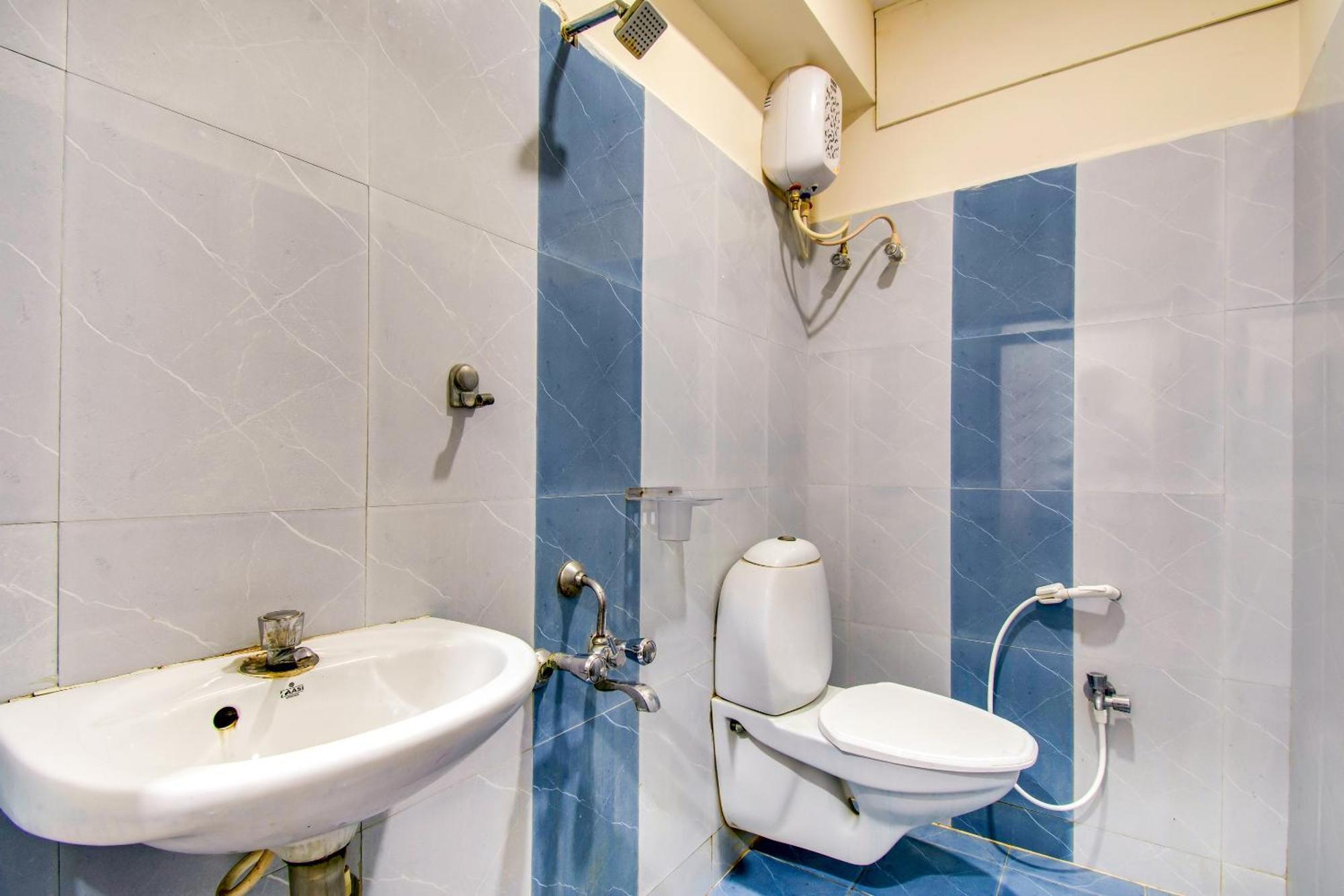 Oyo Akshaya Inn Vijayawāda Exteriér fotografie